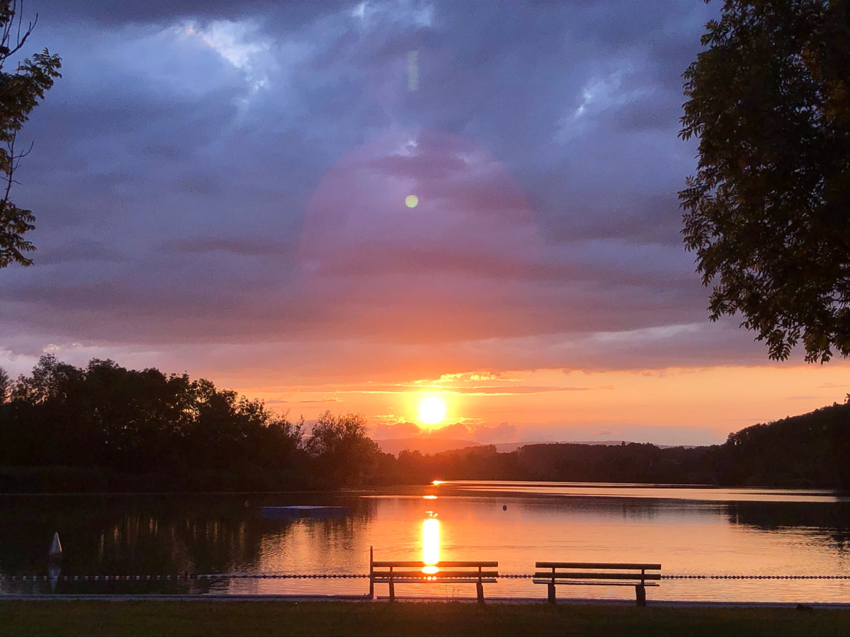 Wenn jede Hand eine andere hält, macht keiner dass eine Bombe fällt