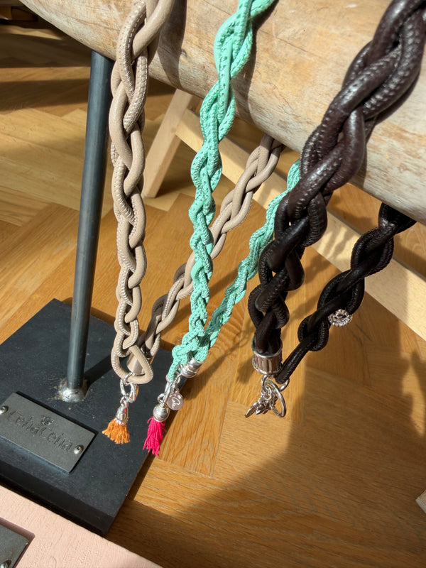 Schlüssel-Band/-Anhänger EASY (Zwei Unikate, je chf 120.00 statt chf 140.00)